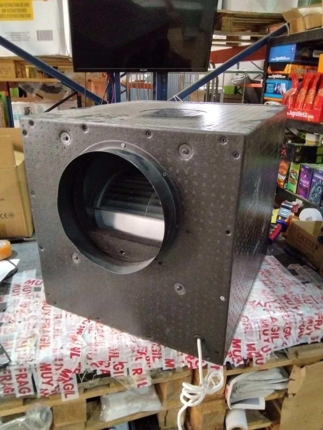 CAJA EXTRACTORA PURE FOAM 6000M3/H (Reacondicionado) - Imagen 3